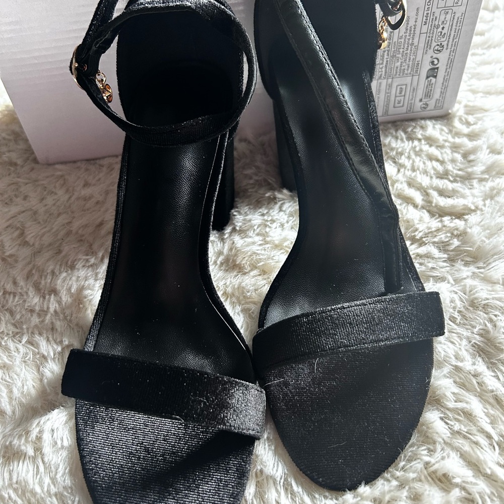 BNNU Elegant Black Velvet Women's Heeled Sandals